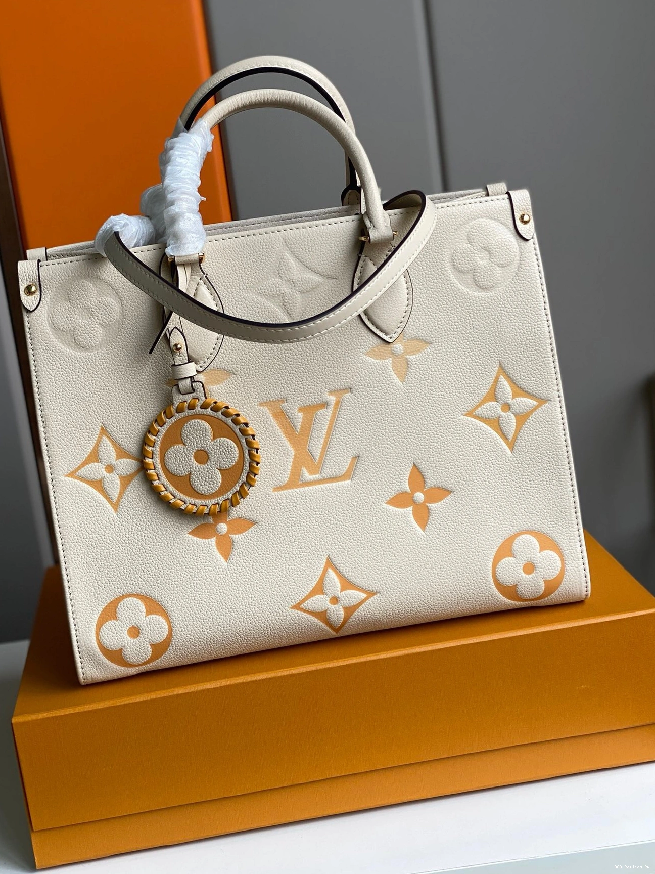 AAA Pruses Bags MM ONTHEGO LOUIS VUITTON 0723